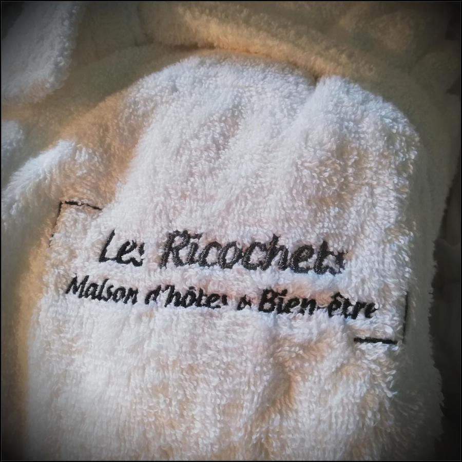 Les Ricochets - Maison D'Hotes Saint-Denis-lès-Martel Esterno foto